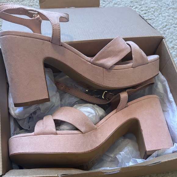 Brand new. JCrew Elegant Pink/blush High Heel Sandals - Picture 5 of 5